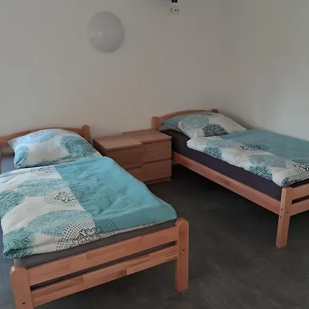 Vendégház Fuer Monteure Mit Eigener Kueche Und Bad
